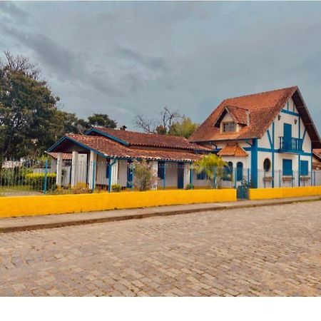 Passa Quatro- Casa Inteira Rustica Para Ate 9 Pessoas Exteriör bild